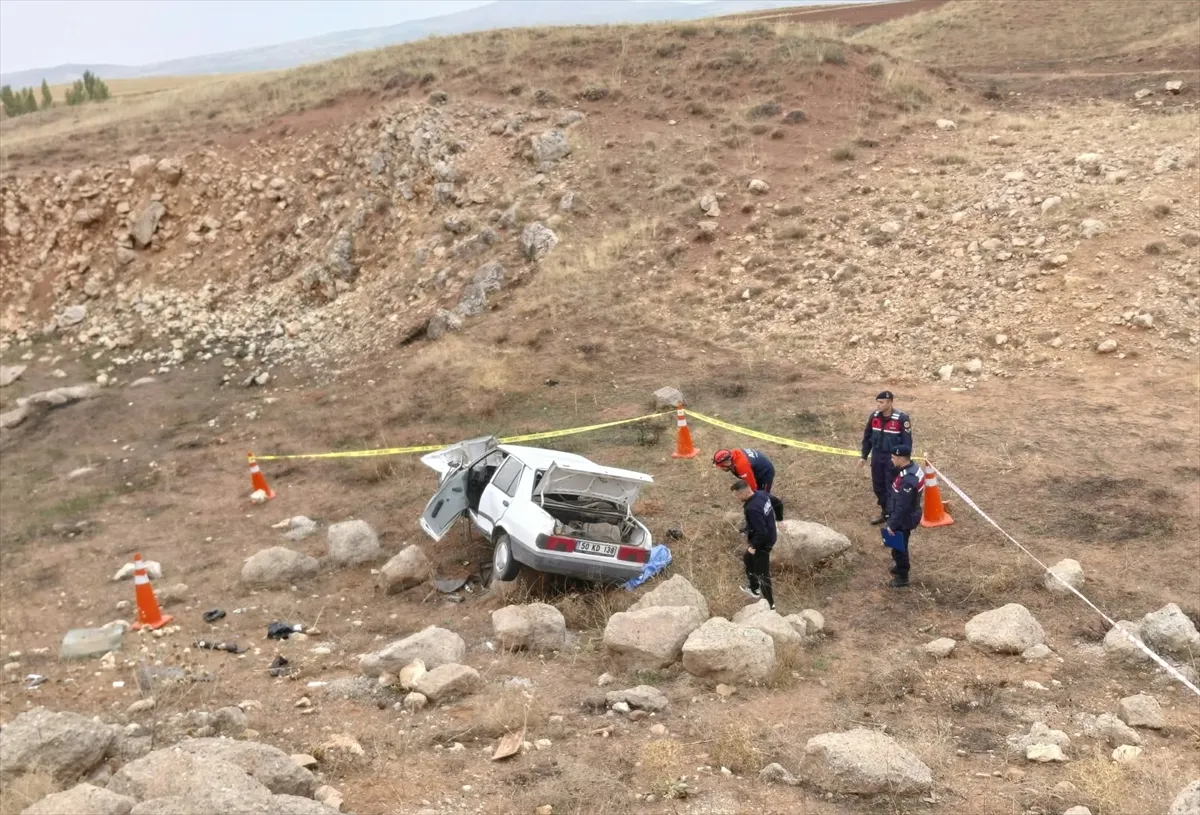 Nevşehir’de devrilen otomobilin altında kalan sürücü öldü Nevşehir’de devrilen otomobilin altında kalan sürücü öldü
