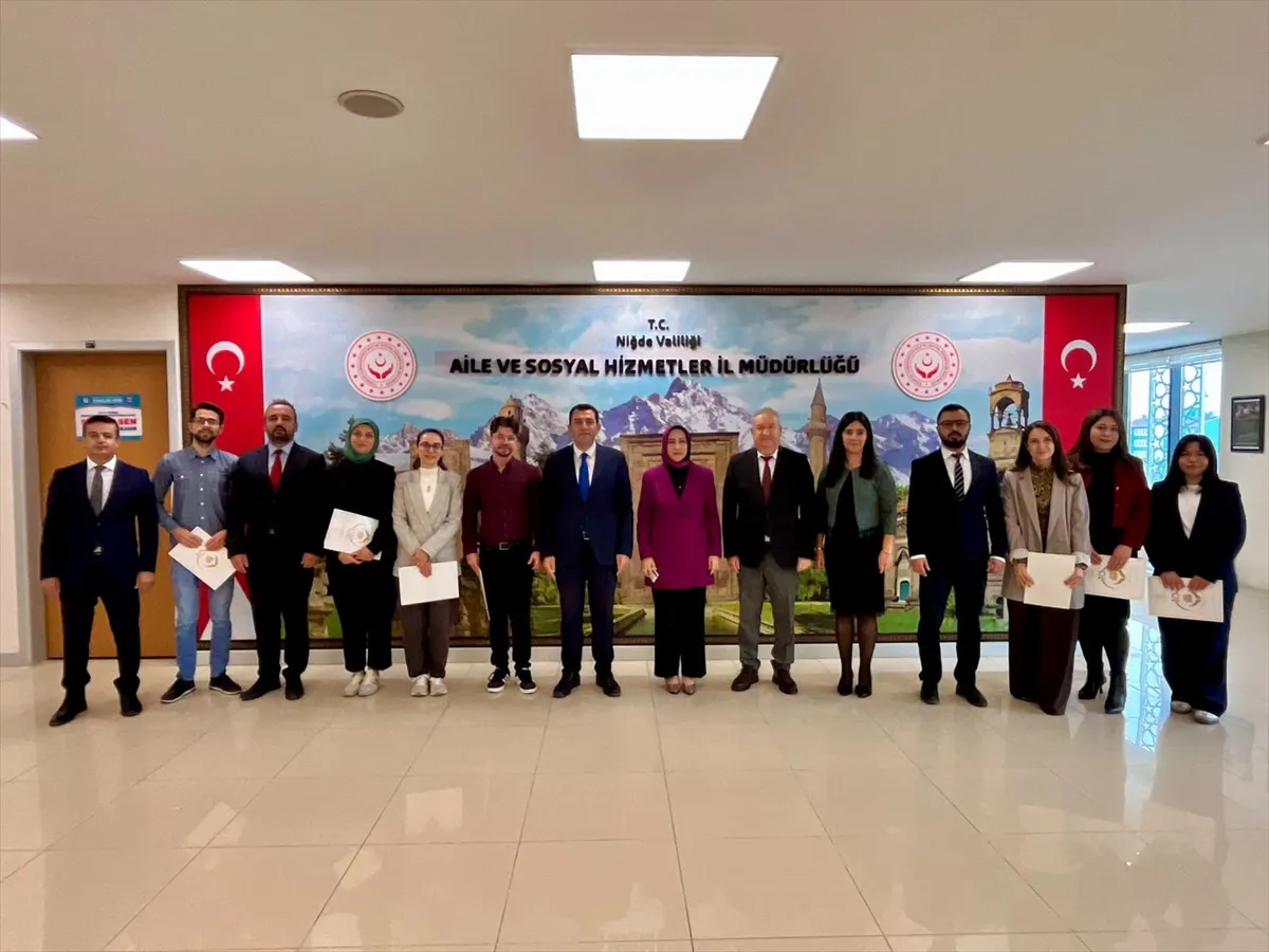 Niğde’de işaret dili kursiyerlerine sertifika verildi