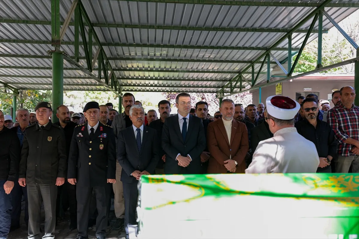 Niğde’de vefat eden Kıbrıs gazisi son yolculuğuna uğurlandı
