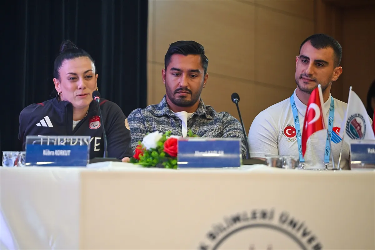 Para milli sporcular, Ankara’da üniversite öğrencileriyle bir araya geldi