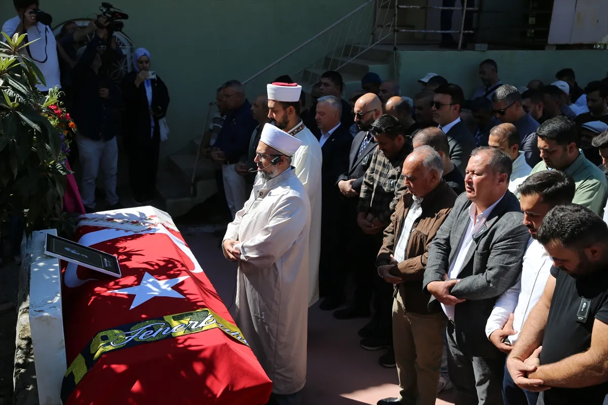 Portekiz’de hayatını kaybeden üniversite öğrencisi Aydın’da toprağa verildi