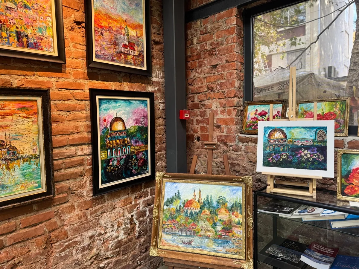 Ressam ve yazar Selvigül Kandoğmuş Şahin’in İstanbul’dan Kudüs’e sergisi sanatseverlerle buluştu