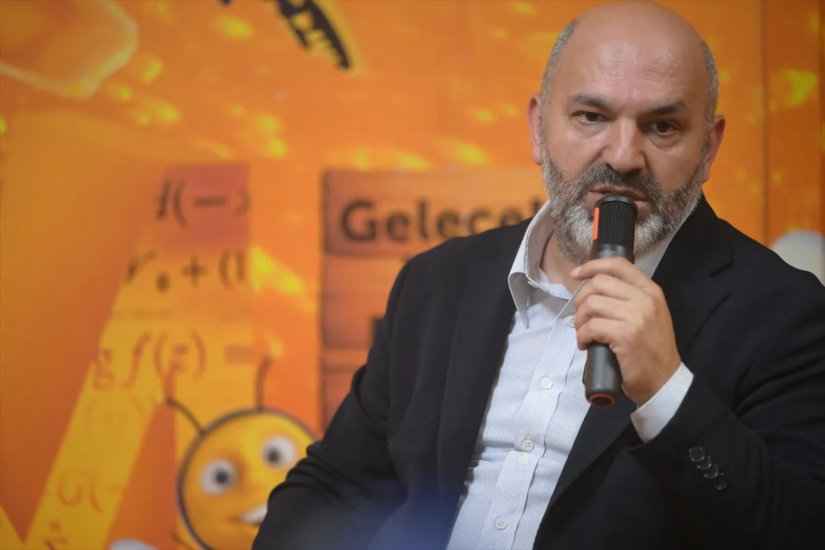 RTÜK Üyesi Davulcu Düzce’de gençlerle buluştu