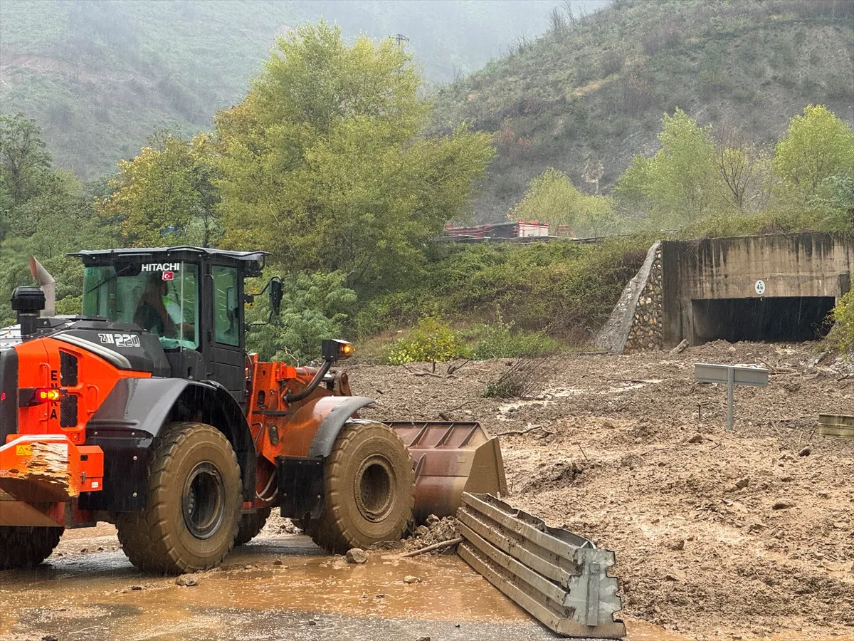 Sakarya’da sağanak etkisini sürdürüyor