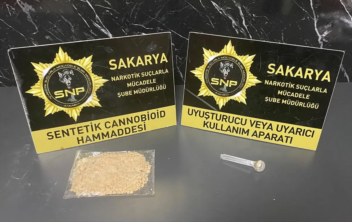 Sakarya’da Sokaklar Güvende operasyonunda yakalanan 1 zanlı tutuklandı Sakarya’da Sokaklar Güvende operasyonunda yakalanan 1 zanlı tutuklandı