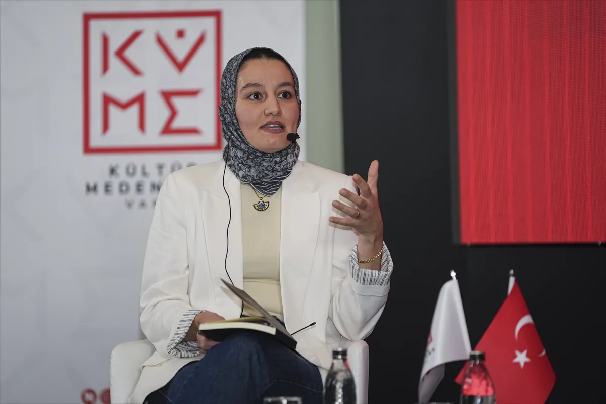 SALT Yöneticisi Romi, arşivden yayına kültür-sanatı değerlendirdi