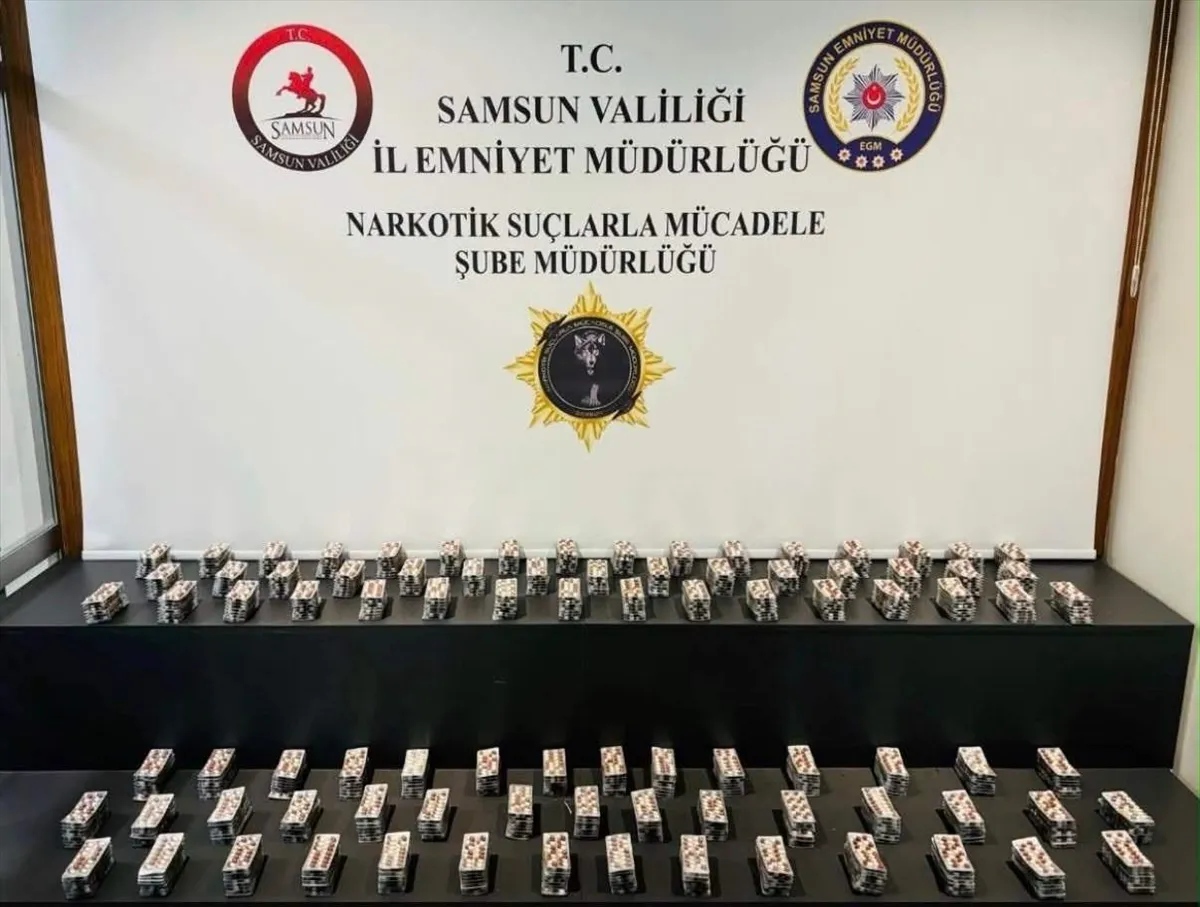 Samsun’da uyuşturucu operasyonu: 3 gözaltı Samsun’da uyuşturucu operasyonu: 3 gözaltı