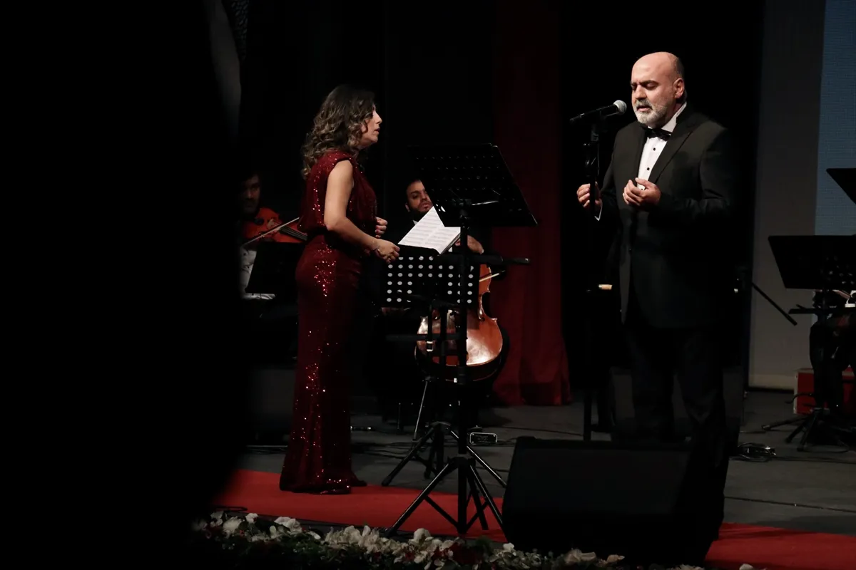 Samsun Devlet Klasik Türk Müziği Korosu 1923’ten Sonsuza konseri verdi Samsun Devlet Klasik Türk Müziği Korosu 1923’ten Sonsuza konseri verdi