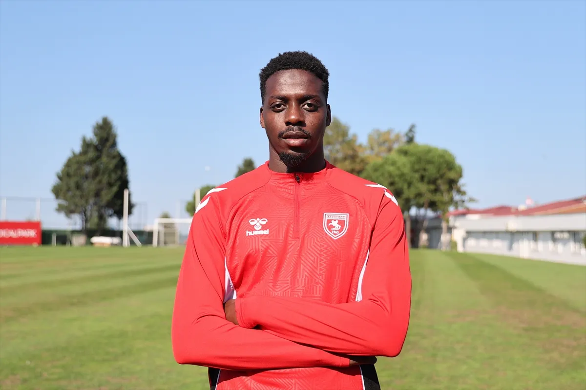 Samsunsporlu futbolcu Muhammed Bayo’dan birlik çağrısı Samsunsporlu futbolcu Muhammed Bayo’dan birlik çağrısı