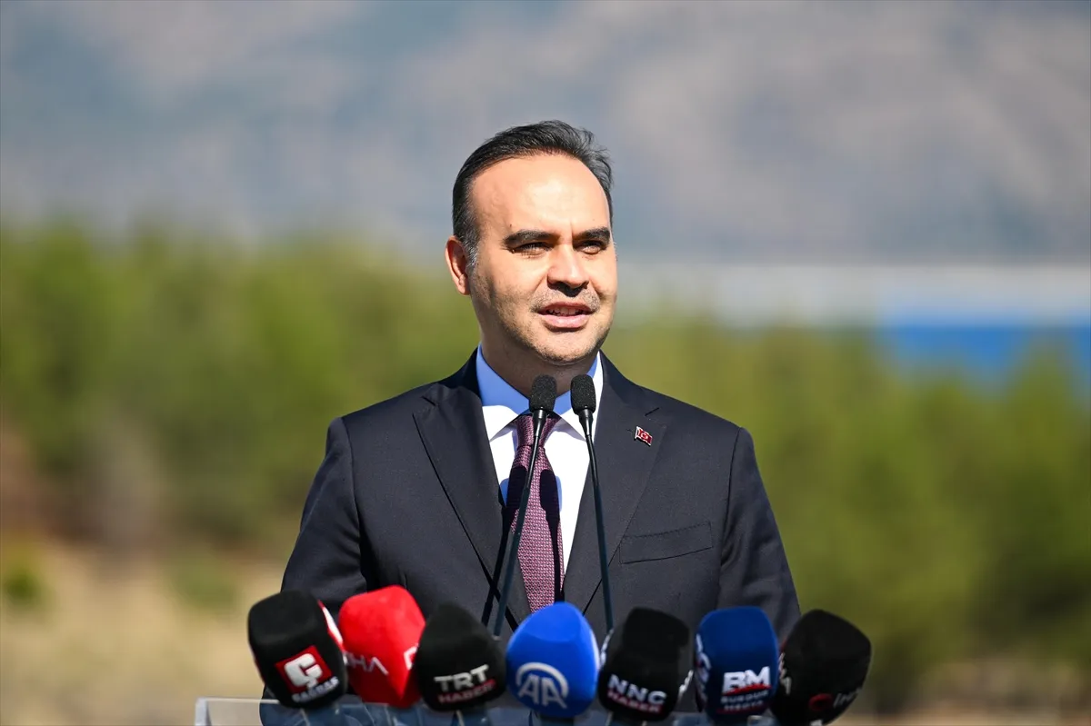 Sanayi ve Teknoloji Bakanı Kacır, Salda Bilim Merkezi’nin açılış töreninde konuştu