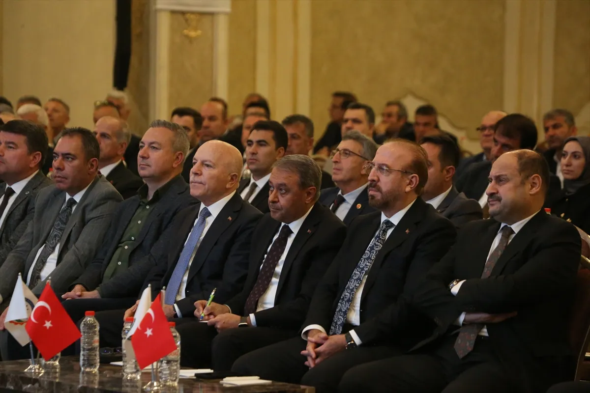 Şanlıurfa’da düzenlenen Enerji Kentleri Birliği Toplantısı sona erdi Şanlıurfa’da düzenlenen Enerji Kentleri Birliği Toplantısı sona erdi