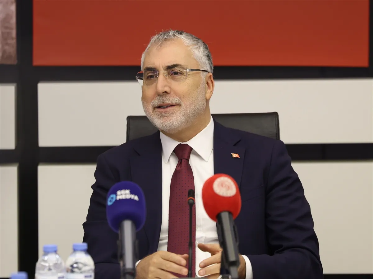 SGK ile Eczacılar Birliği ilaç temini protokolü imzaladı