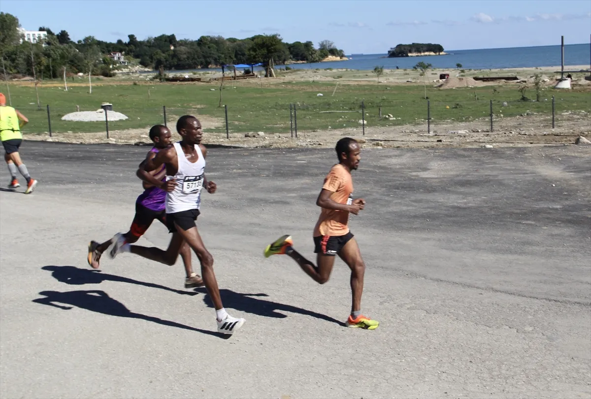 Sinop’ta yarı maraton koşuldu Sinop’ta yarı maraton koşuldu