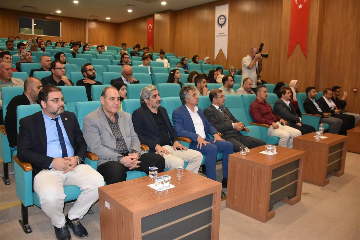 Şırnak’ta İnsanlık İmtihanımız Gazze konferansı düzenlendi Şırnak’ta İnsanlık İmtihanımız Gazze konferansı düzenlendi
