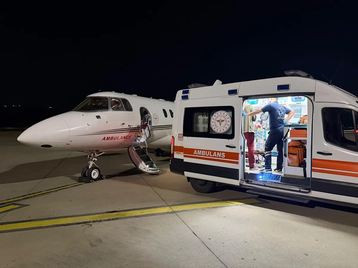 Şırnak’ta kalp rahatsızlığı olan bebek ambulans uçakla Ankara’ya sevk edildi Şırnak’ta kalp rahatsızlığı olan bebek ambulans uçakla Ankara’ya sevk edildi