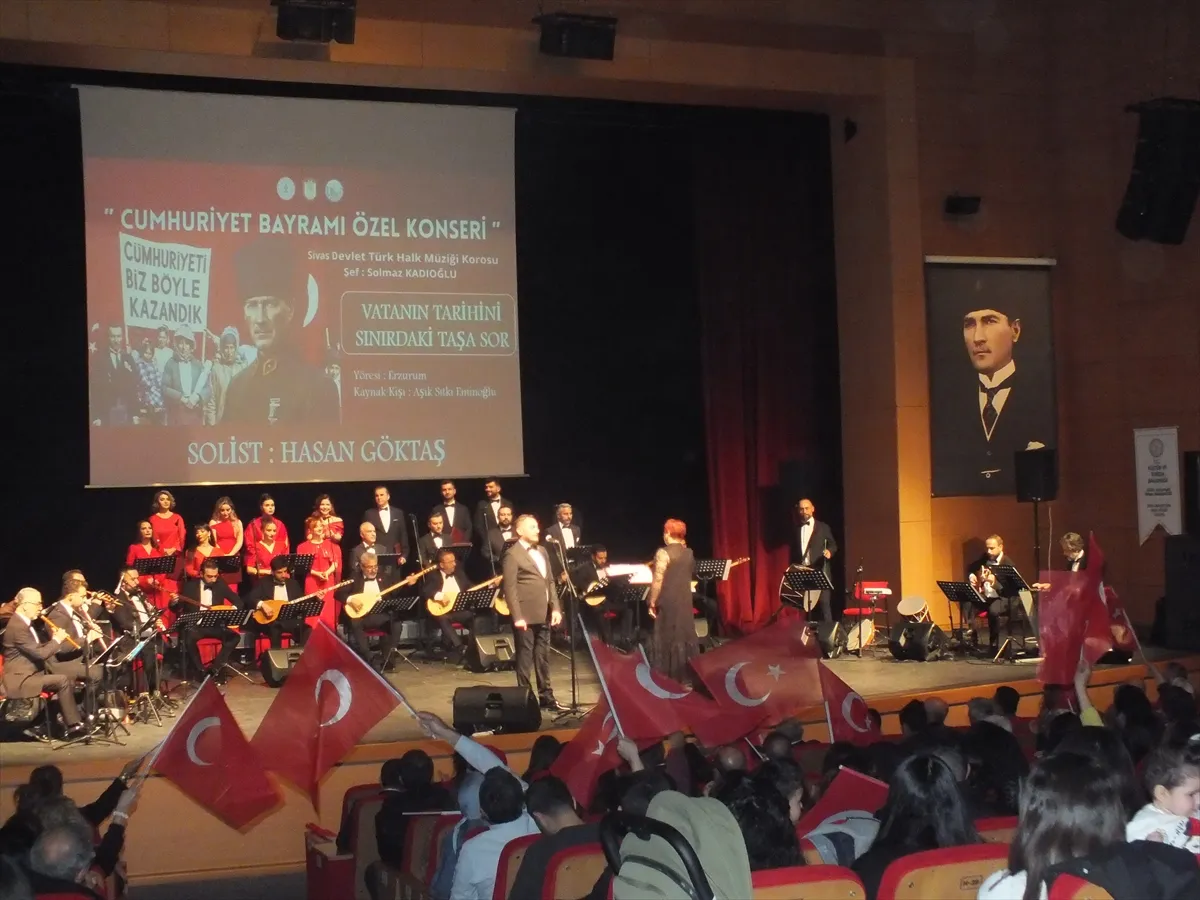 Sivas’ta Cumhuriyet Bayramı’na özel konser düzenlendi Sivas’ta Cumhuriyet Bayramı’na özel konser düzenlendi