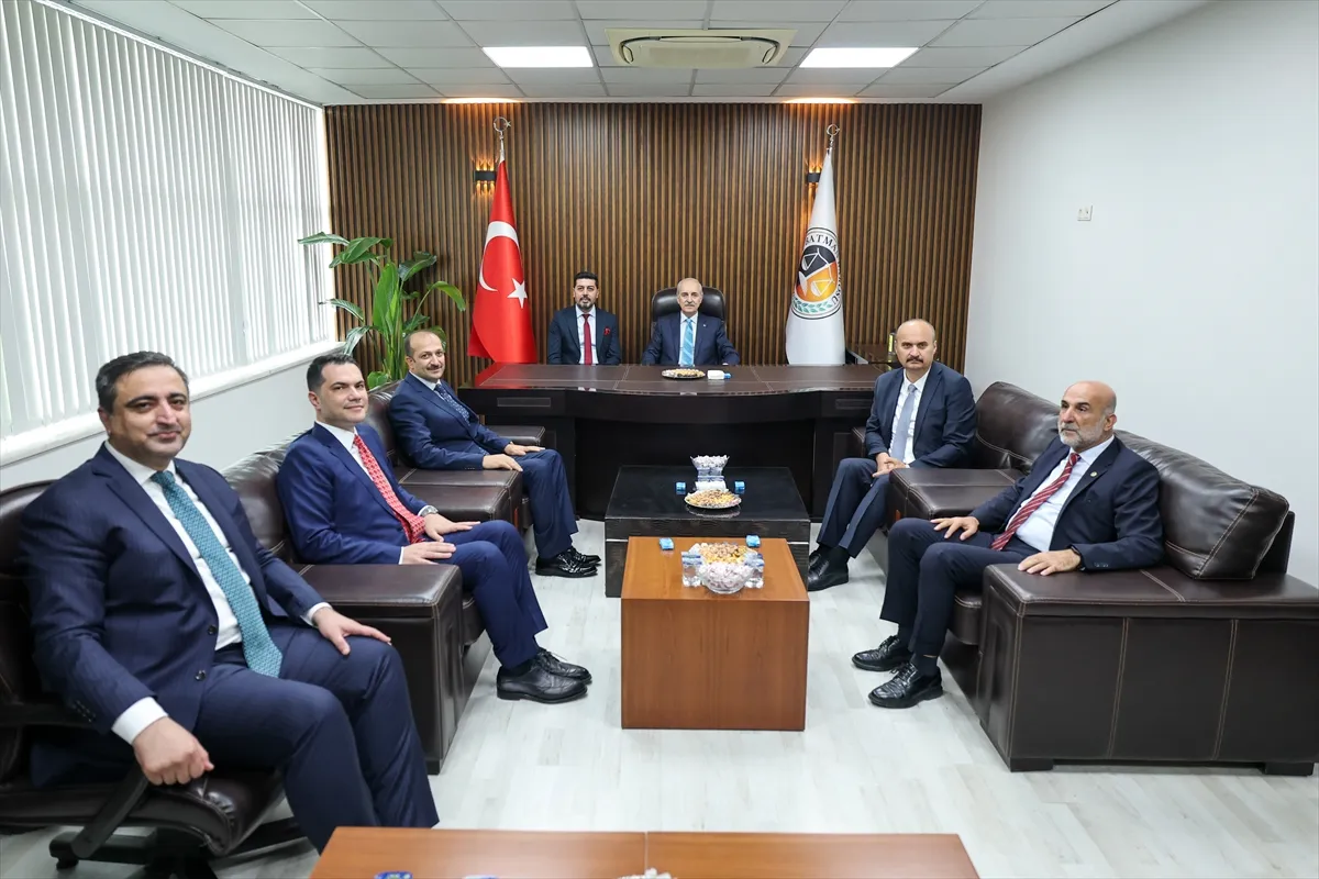 TBMM Başkanı Kurtulmuş, Batman Barosunu ziyaret etti