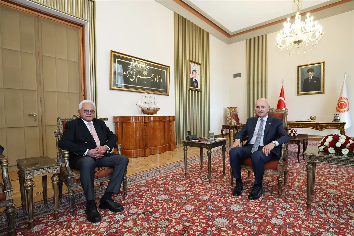 TBMM Başkanı Kurtulmuş, Pakistan’ın Ankara Büyükelçisi Yousaf Junaid’i kabul etti TBMM Başkanı Kurtulmuş, Pakistan’ın Ankara Büyükelçisi Yousaf Junaid’i kabul etti