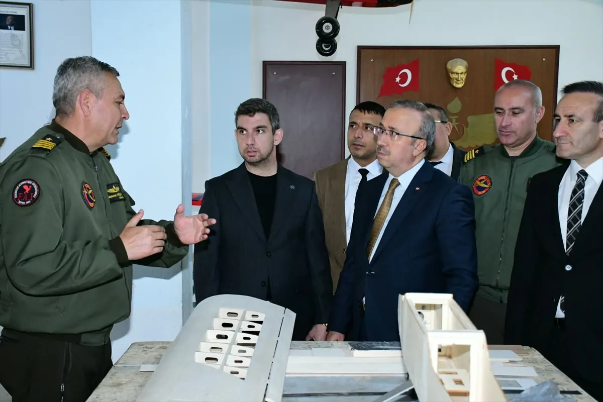THK ile Eskişehir’de öğrencilerin havacılığa ilgisini artıracak çalışmalar değerlendirildi