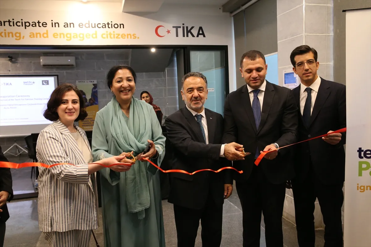 TİKA’nın desteğiyle Pakistan’da eğitim ve arıcılık alanında iki merkez açıldı TİKA’nın desteğiyle Pakistan’da eğitim ve arıcılık alanında iki merkez açıldı