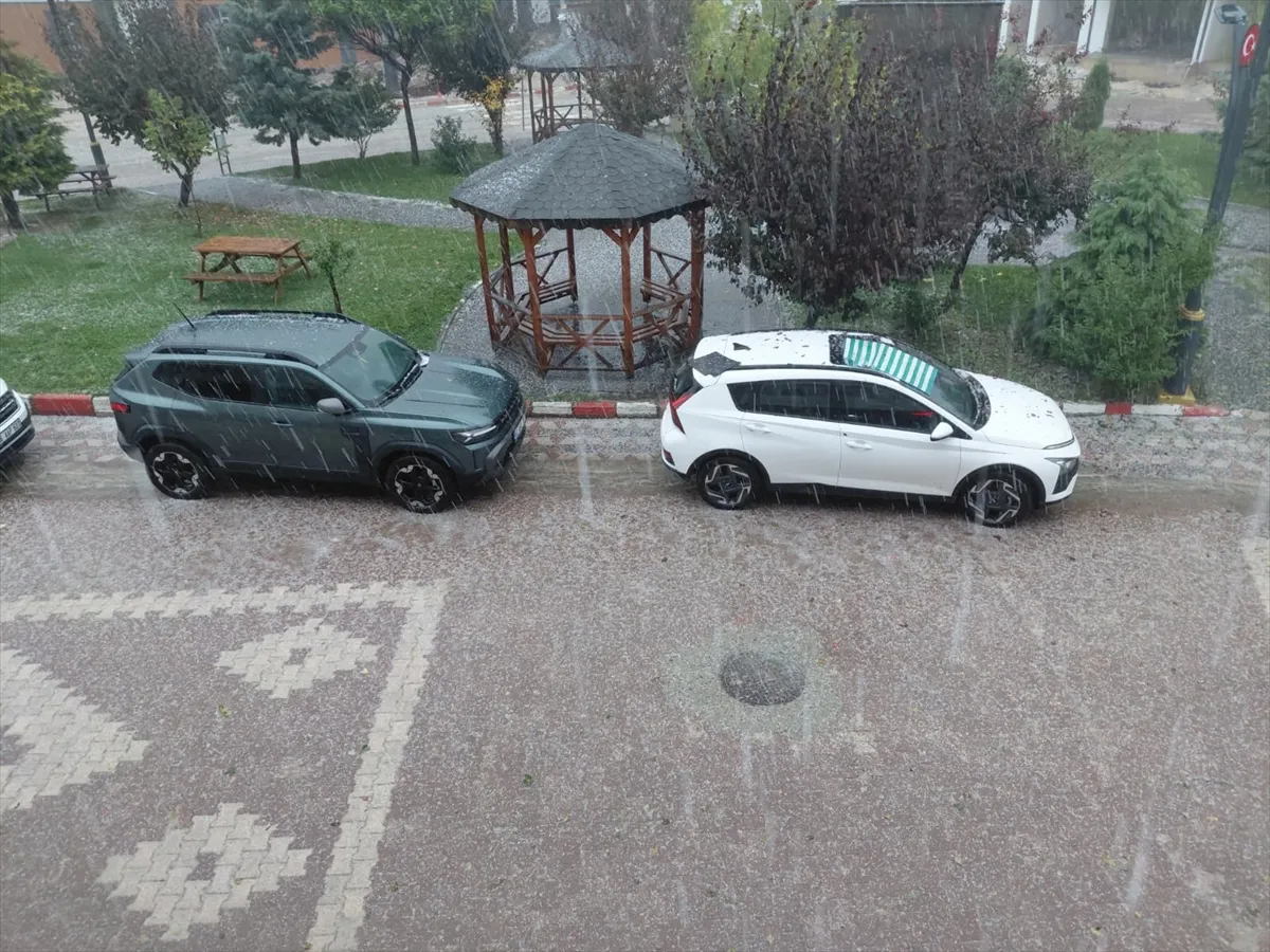 Tokat’ta dolu etkili oldu Tokat’ta dolu etkili oldu