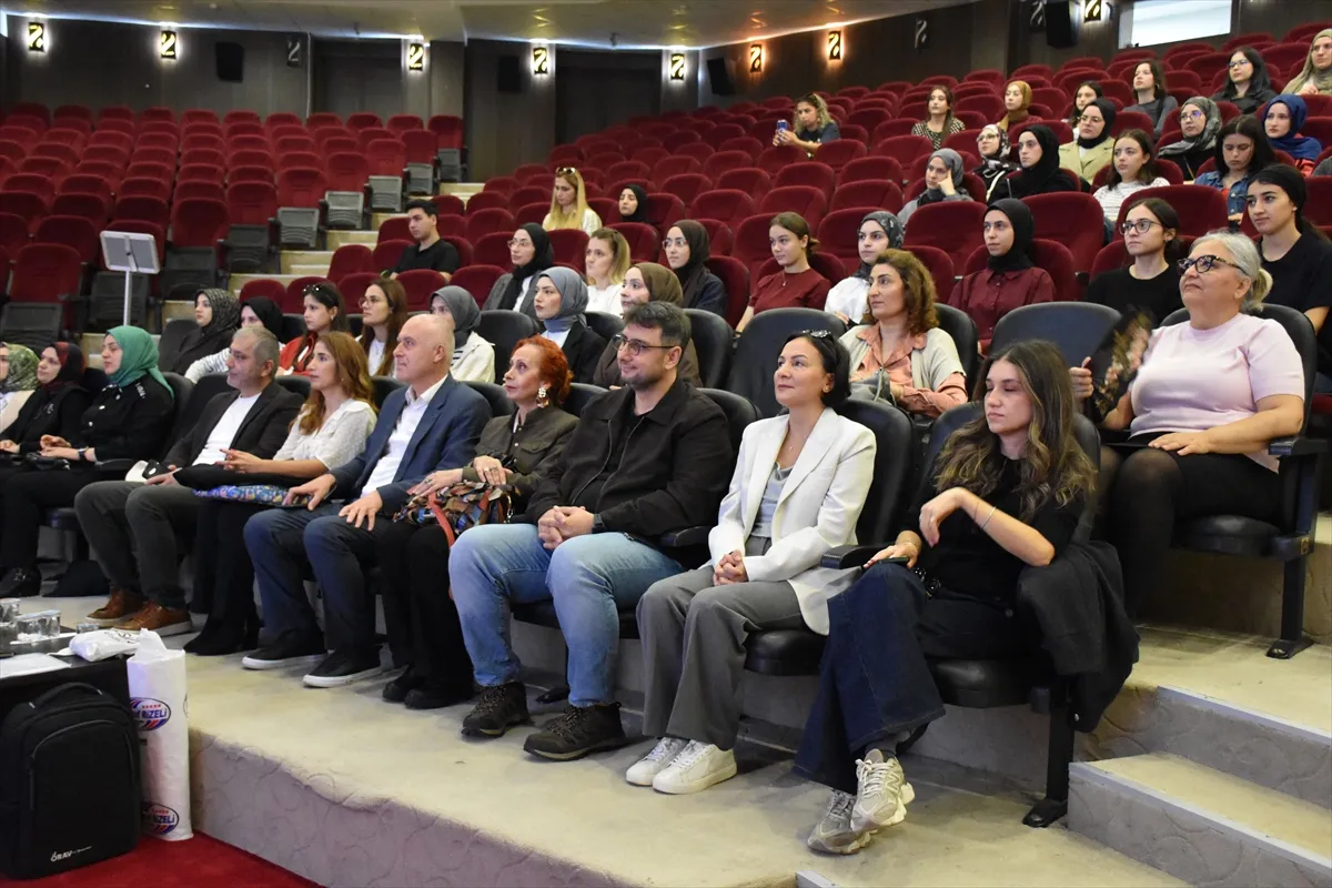 Trabzon’da 12. ÖRAV Eğitim Şenliği düzenlendi Trabzon’da 12. ÖRAV Eğitim Şenliği düzenlendi