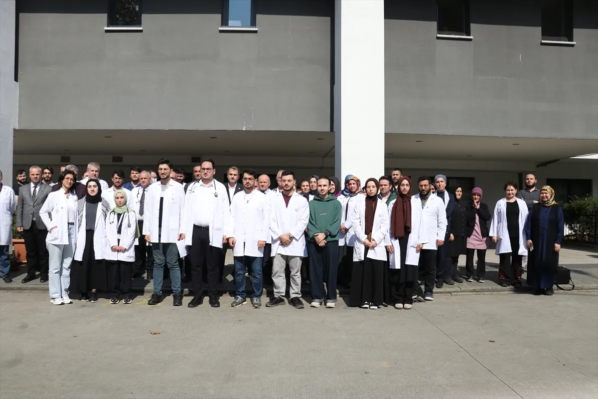 Trabzon’da sağlık çalışanları ve öğrenciler Gazze için bir araya geldi