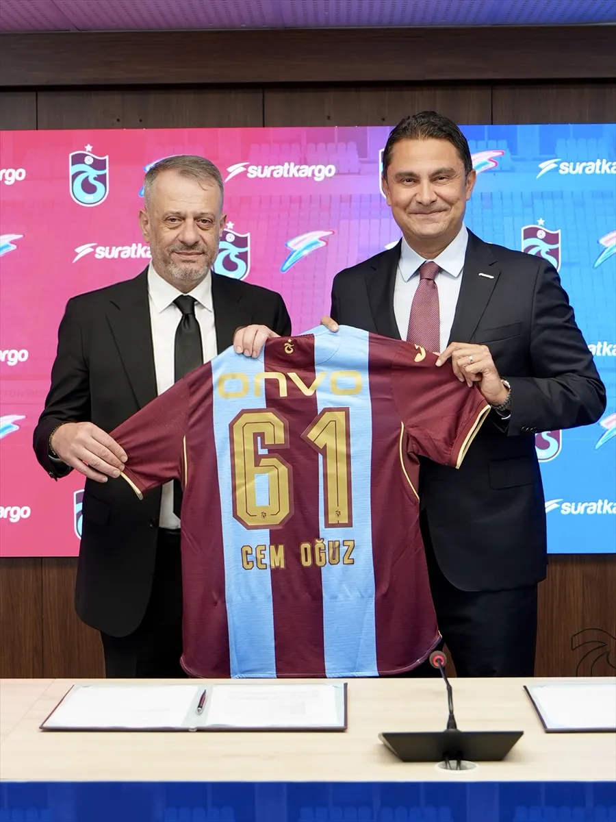 Trabzonspor Kulübü, Sürat Kargo ile sponsorluk anlaşmasını yeniledi