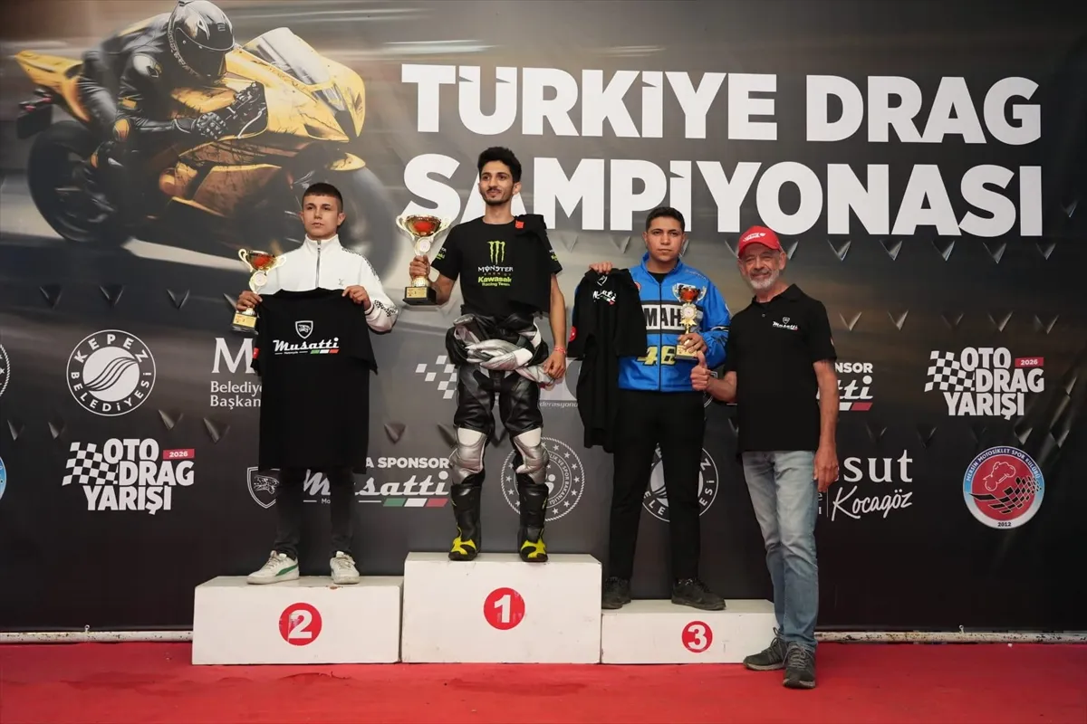 Türkiye Drag Şampiyonası’nın 4. ayak yarışları Antalya’da yapıldı Türkiye Drag Şampiyonası’nın 4. ayak yarışları Antalya’da yapıldı