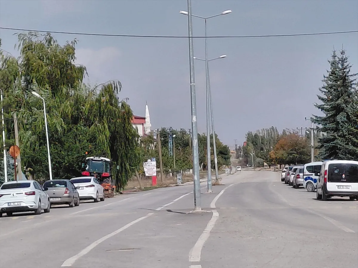Ulaş’ta cadde aydınlatmaları yenilenecek