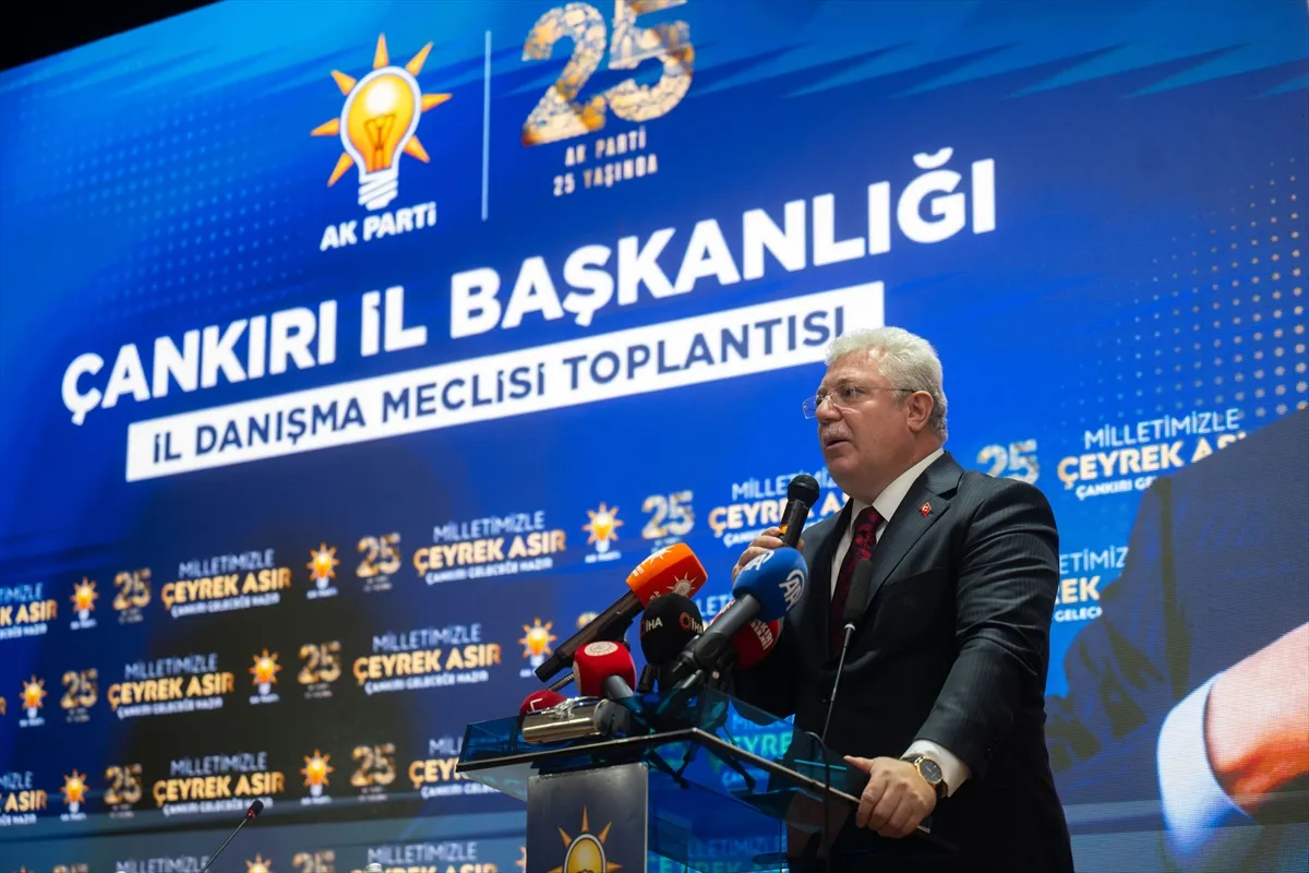 Ulaştırma ve Altyapı Bakanı Uraloğlu, AK Parti Çankırı İl Danışma Meclisi Toplantısı’nda konuştu