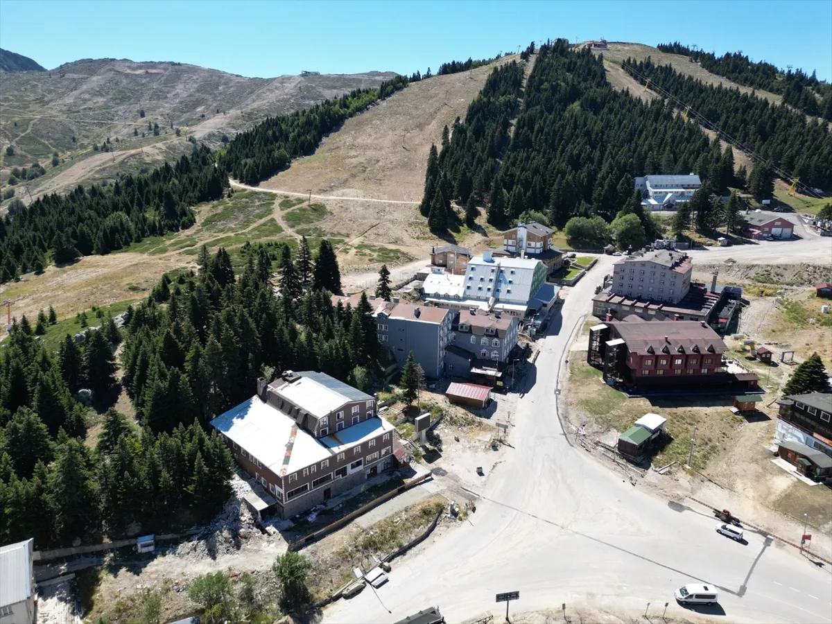 Uludağ’da dört mevsim turizm için çalışmalar yürütülüyor Uludağ’da dört mevsim turizm için çalışmalar yürütülüyor