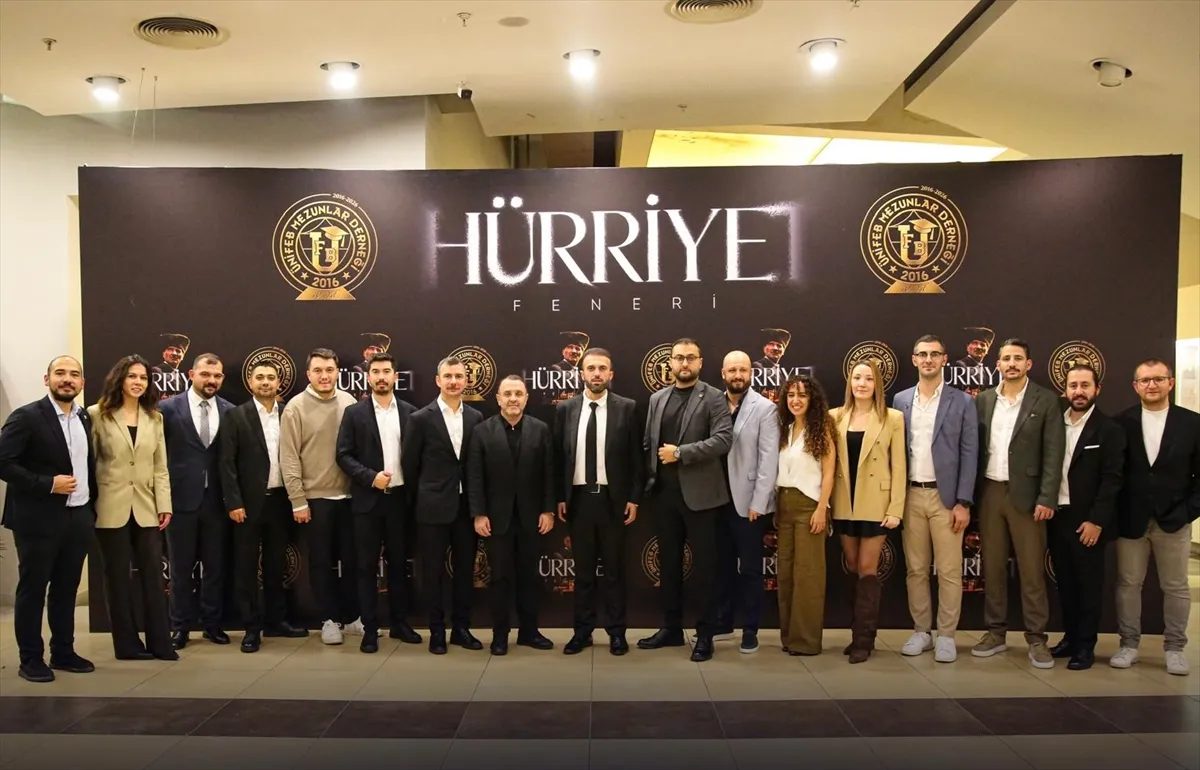 ÜNİFEB Mezunlar Derneği, Cumhuriyet’in 103. yılını Fenerbahçe camiasıyla kutladı ÜNİFEB Mezunlar Derneği, Cumhuriyet’in 103. yılını Fenerbahçe camiasıyla kutladı