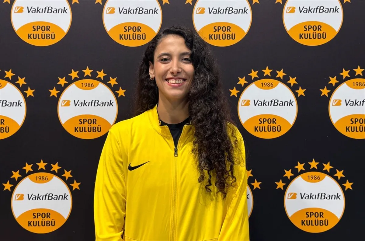 VakıfBanklı voleybolcu Deniz Uyanık, bu sene ilkleri yaşadığı için mutlu