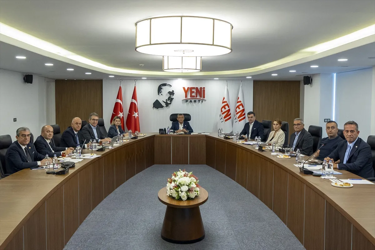 Yeni Parti’de Fon Kriz Masası Toplantısı yapıldı