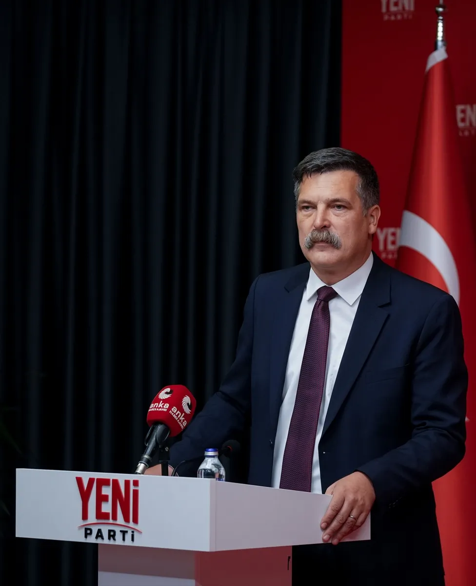 Yeni Parti Genel Başkanı Özel, TİP Genel Başkanı Baş ile görüştü Yeni Parti Genel Başkanı Özel, TİP Genel Başkanı Baş ile görüştü
