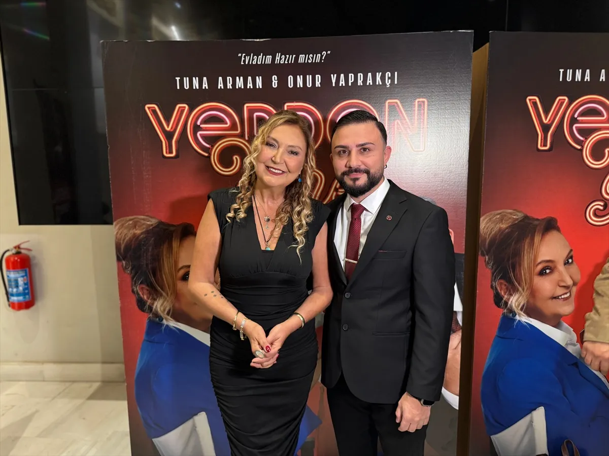 Yerden Yere Show Beyoğlu’nda sanatseverlerle buluştu Yerden Yere Show Beyoğlu’nda sanatseverlerle buluştu