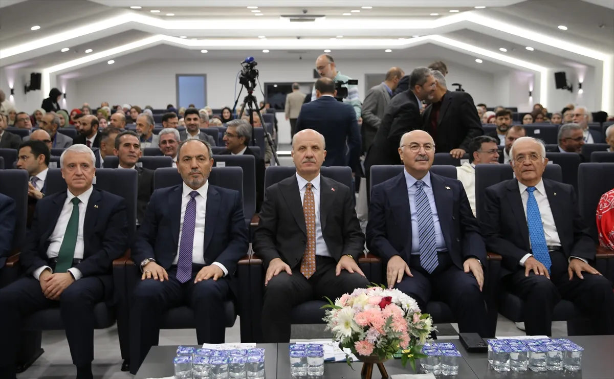 YÖK Başkanı Özvar, Denizli’de İmam Buhari sempozyumuna katıldı