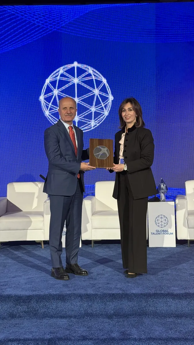 YÖK Başkanı Özvar, Özbekistan’daki forumda konuştu YÖK Başkanı Özvar, Özbekistan’daki forumda konuştu