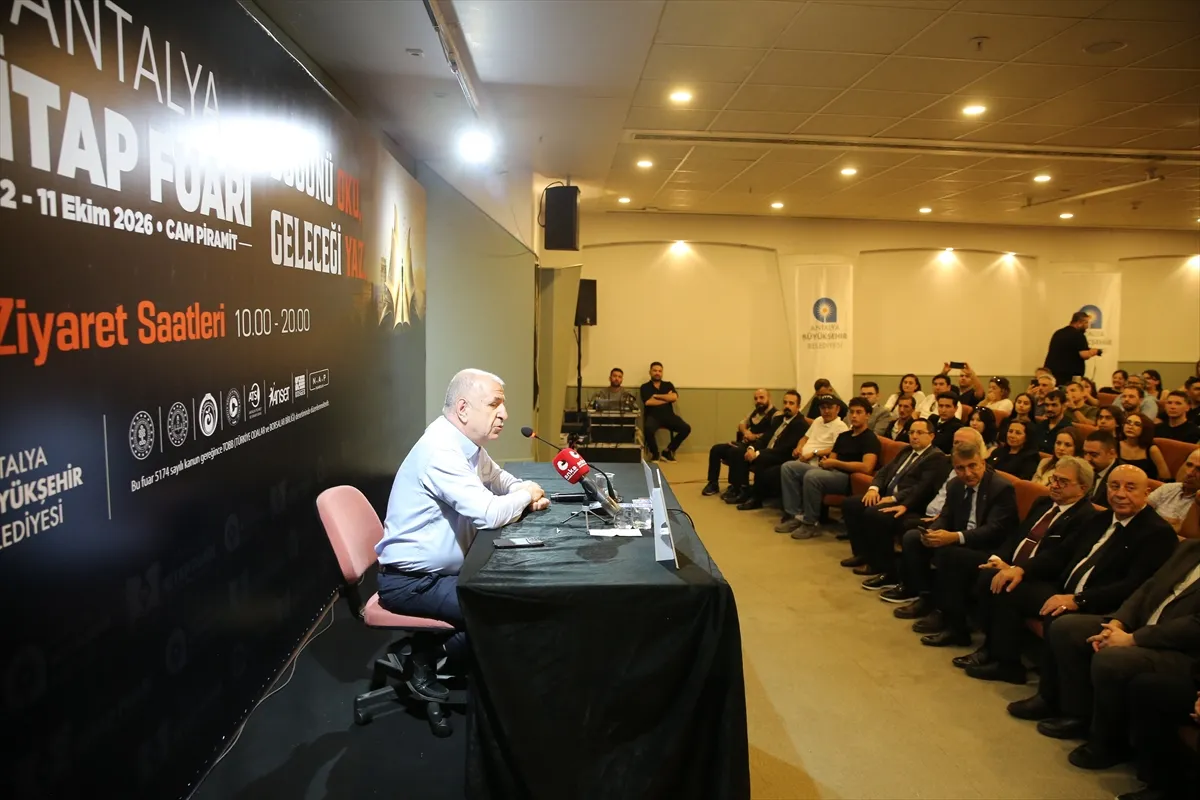 Zafer Partisi Genel Başkanı Özdağ, Antalya’da partililerle buluştu Zafer Partisi Genel Başkanı Özdağ, Antalya’da partililerle buluştu
