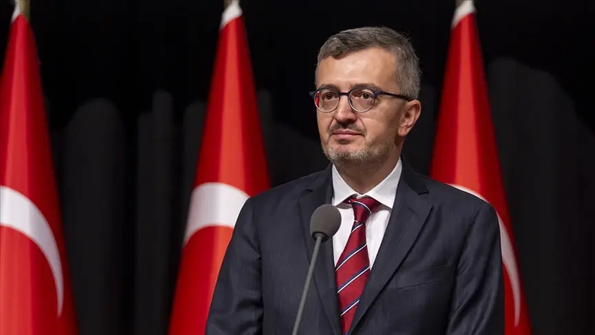 İletişim Başkanı Duran, vefatının 14. yılında Neşet Ertaş’ı andı İletişim Başkanı Duran, vefatının 14. yılında Neşet Ertaş’ı andı