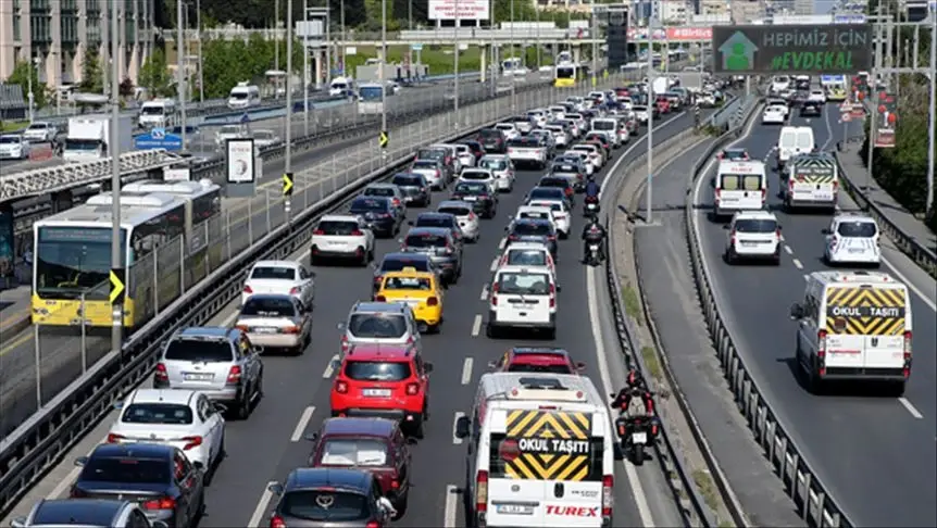 Maltepe’de motosikletle trafik güvenliğini teklikeye düşüren 2 sürücüye 283 bin lira ceza Maltepe’de motosikletle trafik güvenliğini teklikeye düşüren 2 sürücüye 283 bin lira ceza