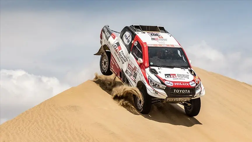 43. Kocaeli Büyükşehir Rallisi, seremonik startla başladı 43. Kocaeli Büyükşehir Rallisi, seremonik startla başladı