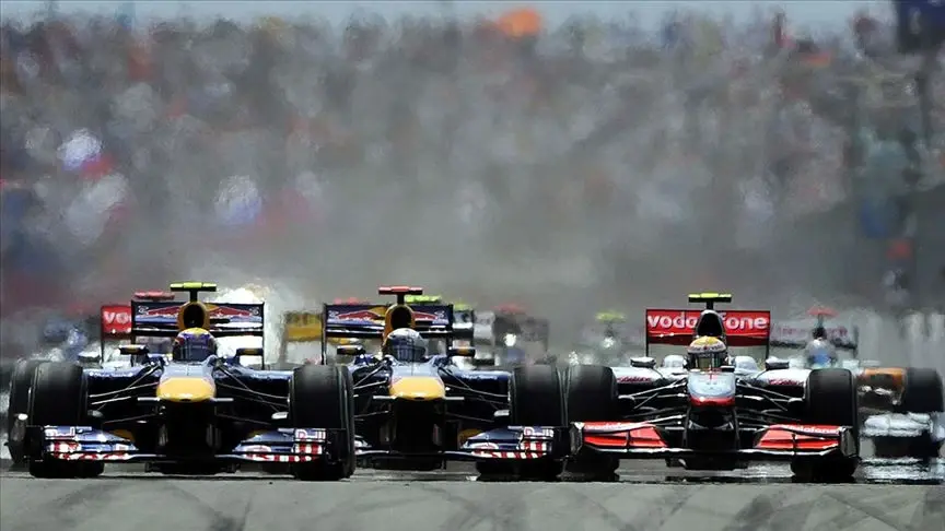Formula 1 Singapur Grand Prix’sinde sprint yarışını Max Verstappen kazandı Formula 1 Singapur Grand Prix’sinde sprint yarışını Max Verstappen kazandı