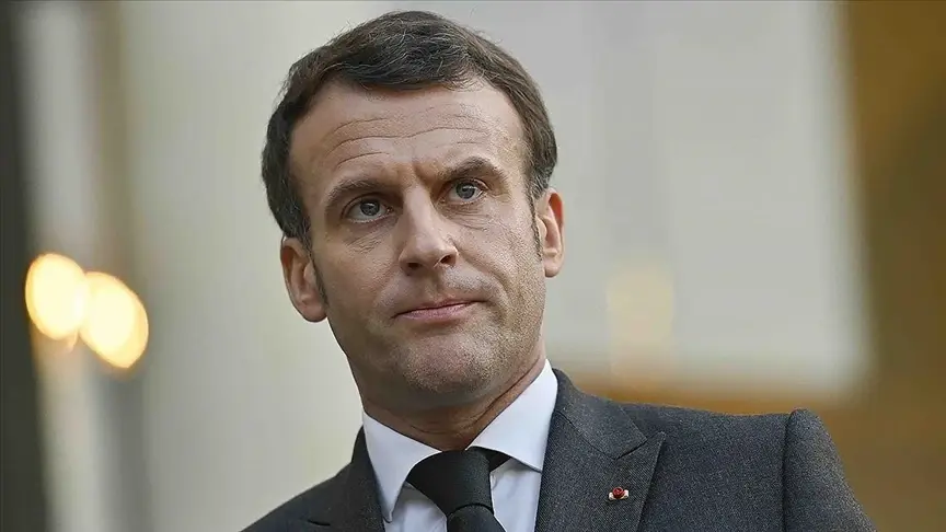 Fransa Cumhurbaşkanı Macron, Körfez turunun son durağı olan Katar’a geldi Fransa Cumhurbaşkanı Macron, Körfez turunun son durağı olan Katar’a geldi