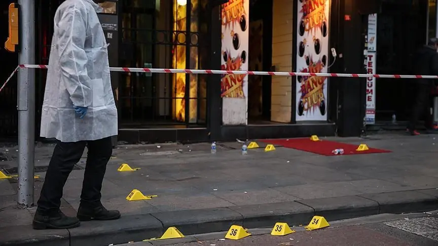 Küçükçekmece’de silahlı kavgada 2 kişi öldü
