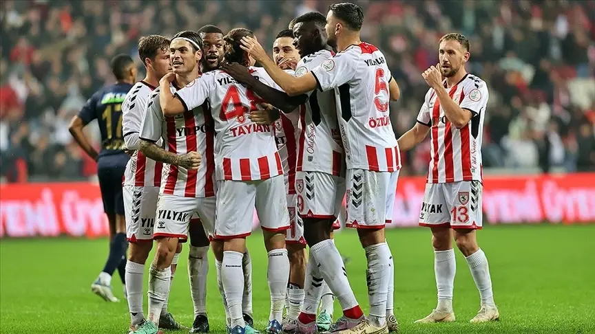 Samsunspor’dan 2 futbolcunun sağlık durumuna ilişkin açıklama Samsunspor’dan 2 futbolcunun sağlık durumuna ilişkin açıklama