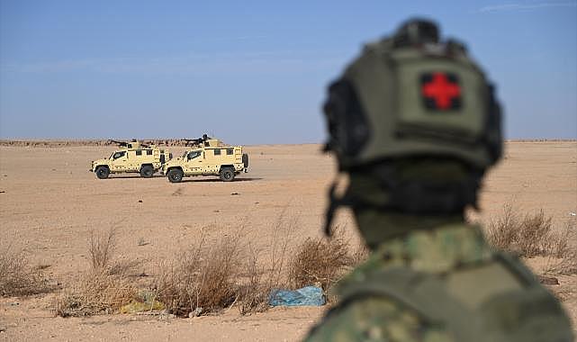 Haşdi Şabi gücü, Irak-Suriye sınır bölgesindeki güvenlik önlemlerini artırdı (FotoHaber)