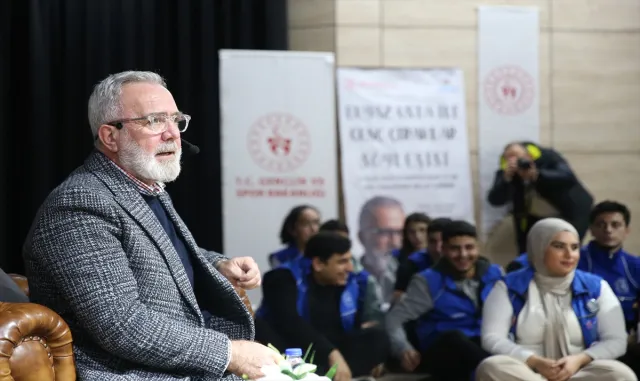 AK Parti Grup Başkanvekili Yenişehirlioğlu, Manisa’da gençlerle buluştu AK Parti Grup Başkanvekili Yenişehirlioğlu, Manisa’da gençlerle buluştu