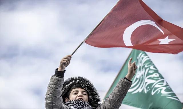 Erzurum, Ardahan ve Erzincan’da İsrail’in Gazze’ye saldırıları protesto edildi Erzurum, Ardahan ve Erzincan’da İsrail’in Gazze’ye saldırıları protesto edildi